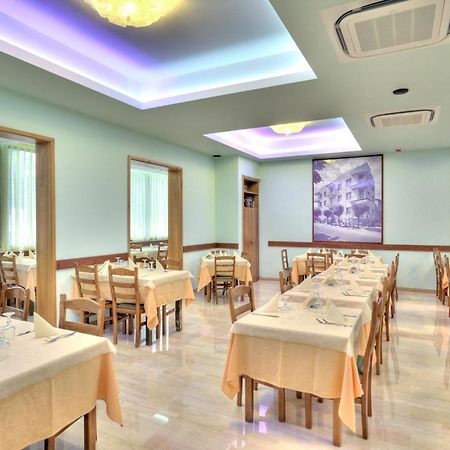 Hotel Vallechiara Cesenatico Eksteriør bilde